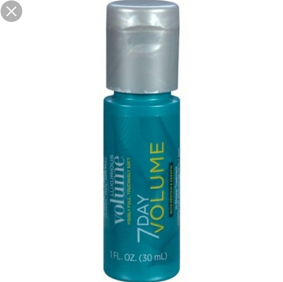 (X2) John Frieda Luxurious 7 Day Volume Treatment - Picture 3 of 5